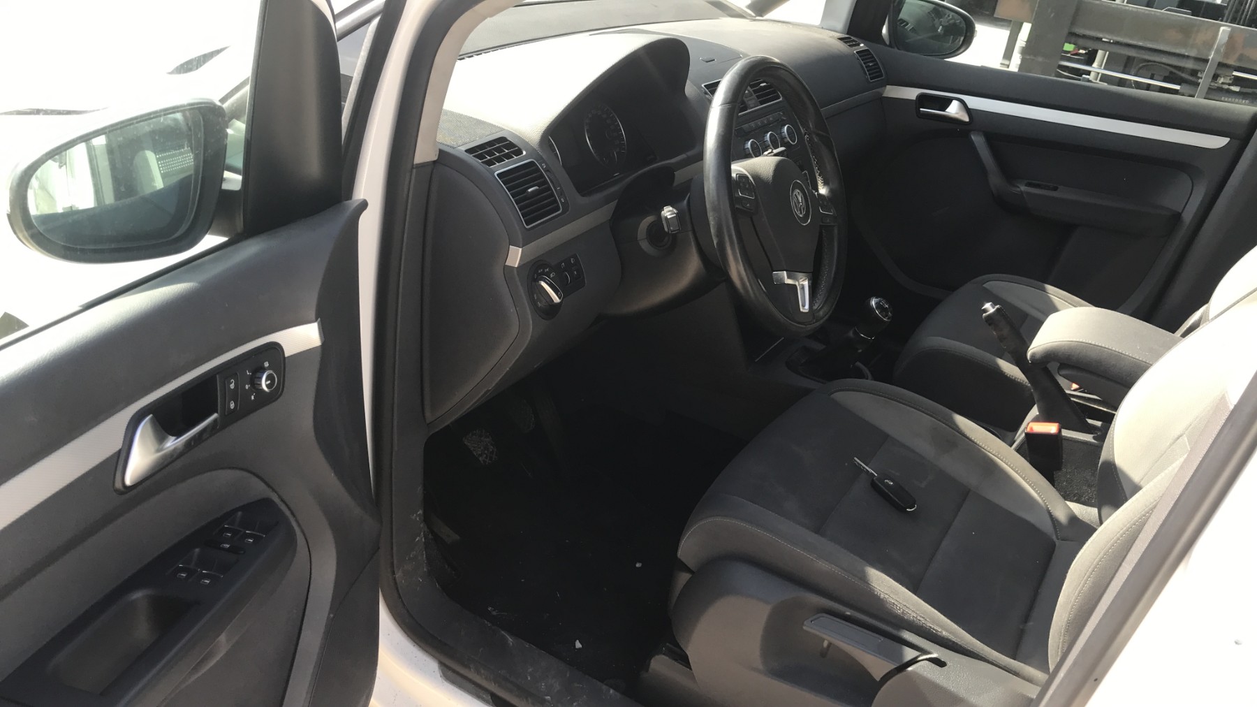 Image VOLKSWAGEN TOURAN 2