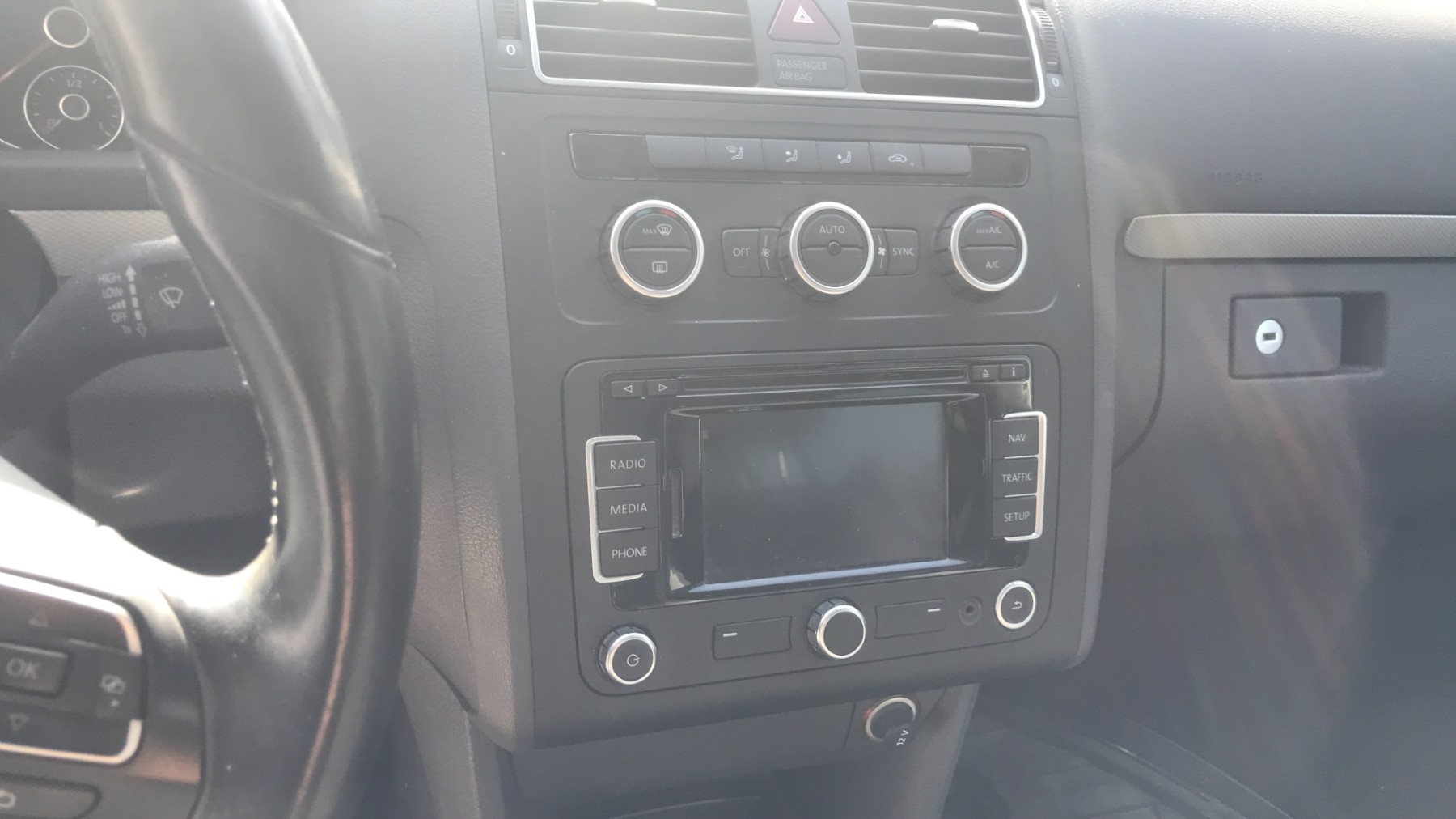 Image VOLKSWAGEN TOURAN 2