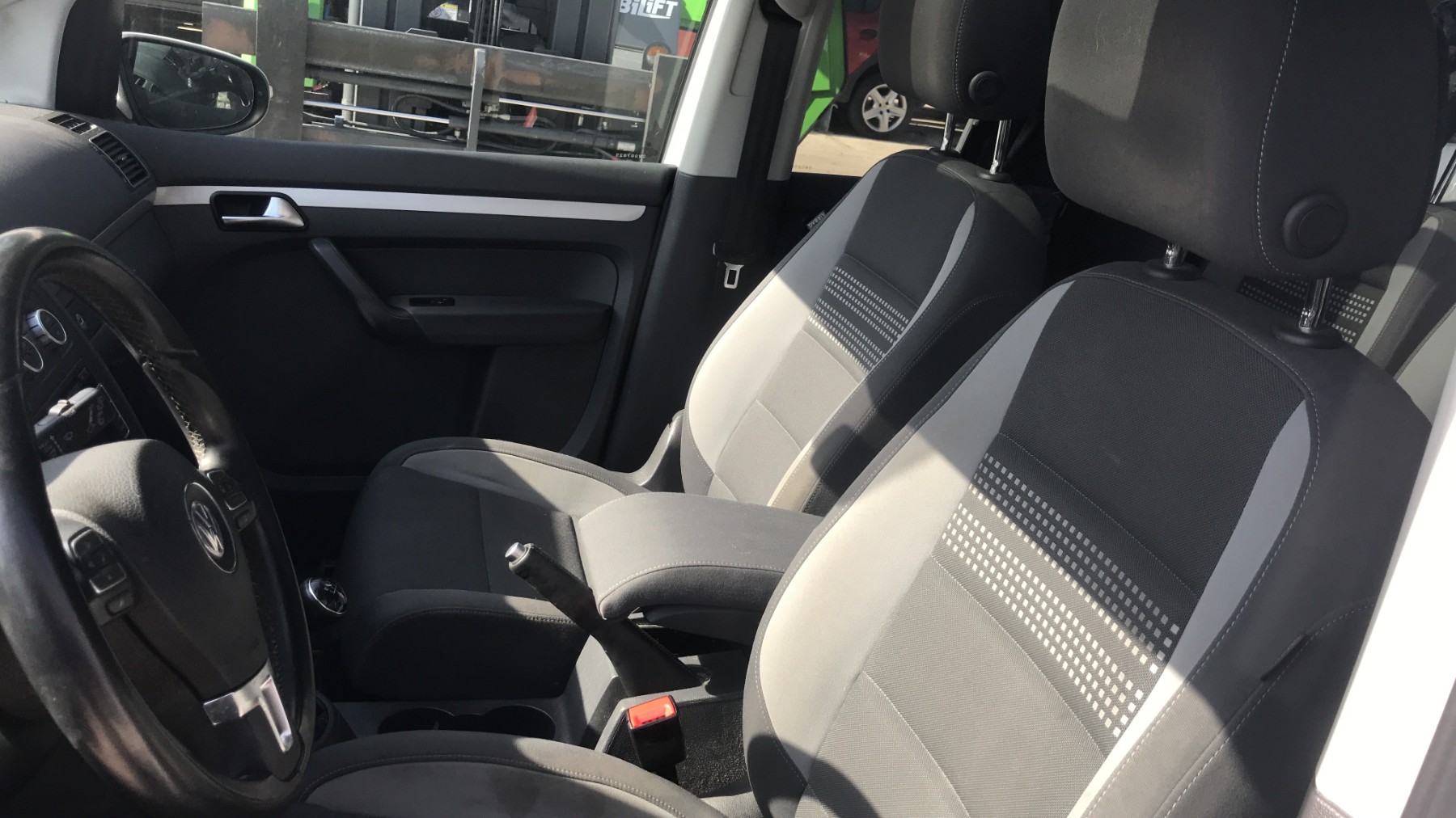 Image VOLKSWAGEN TOURAN 2