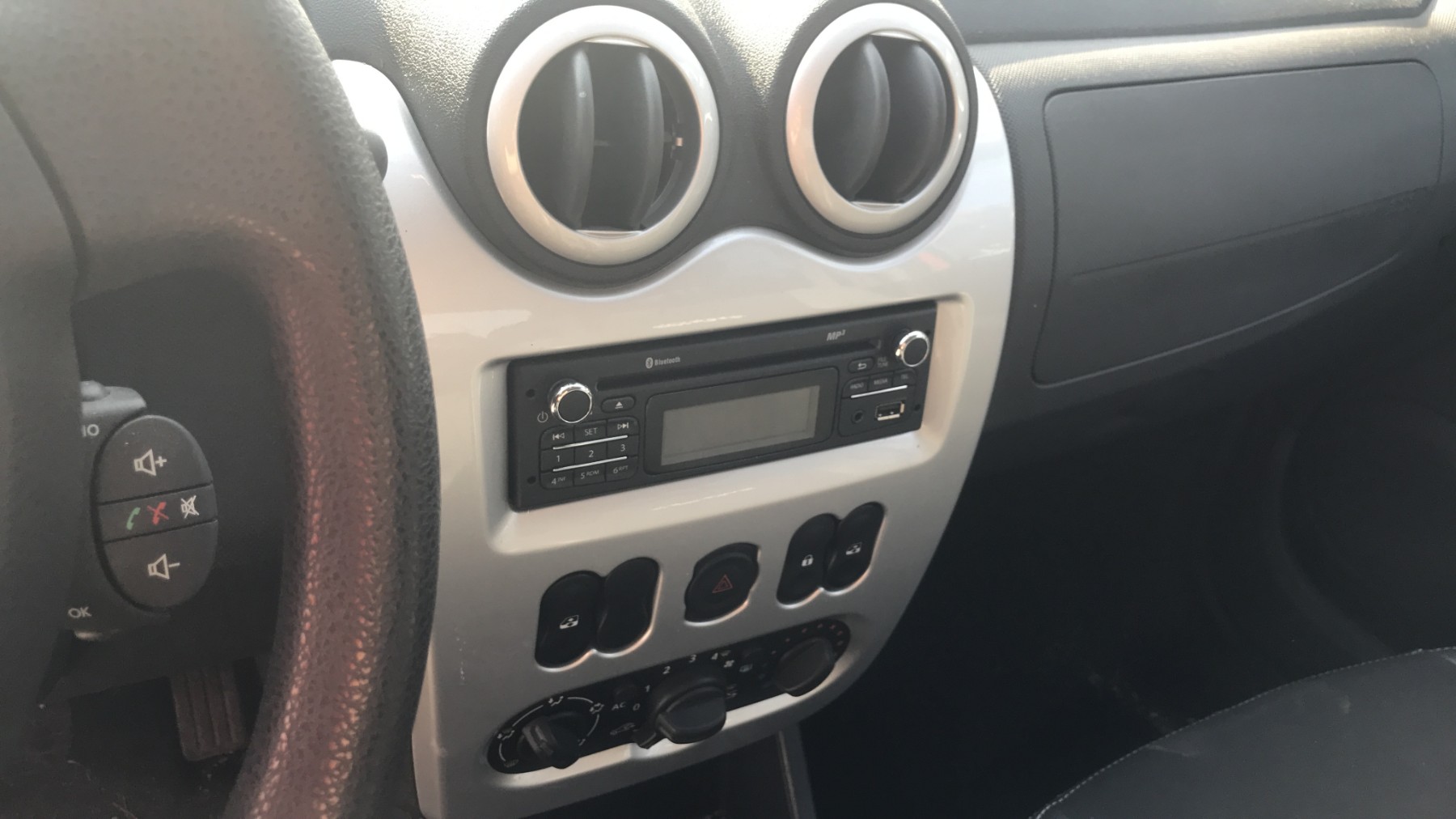 Image DACIA SANDERO 1