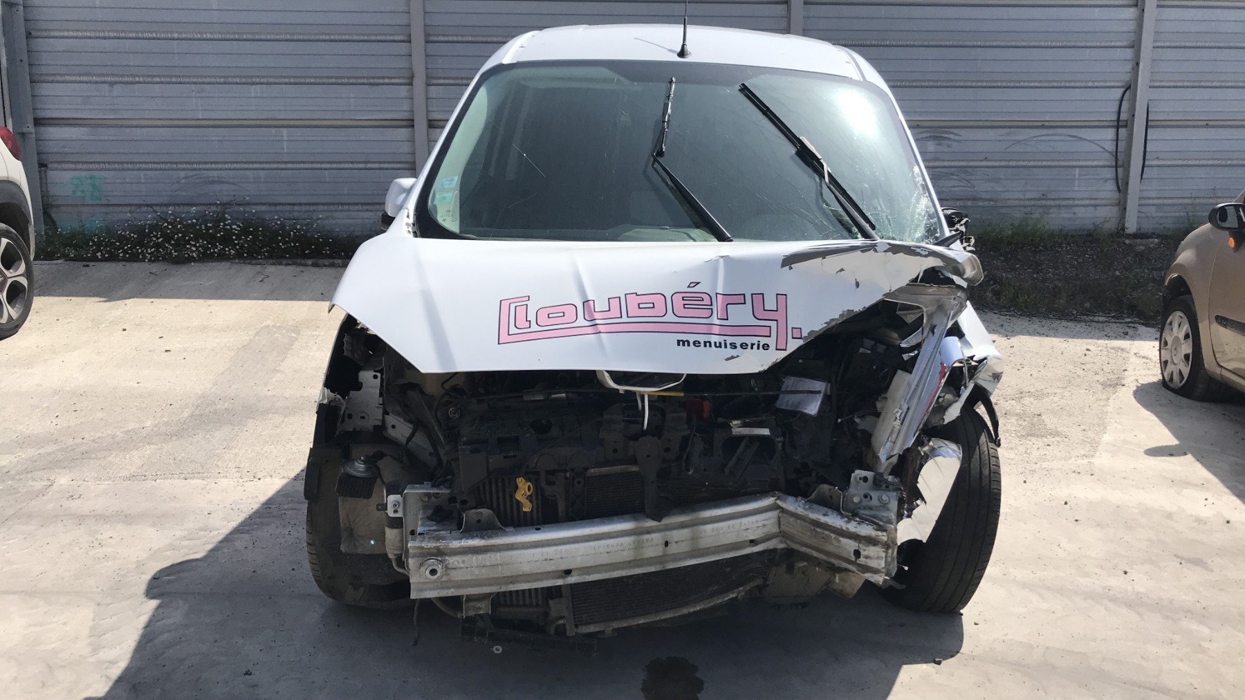 Image FORD TRANSIT COURIER 1