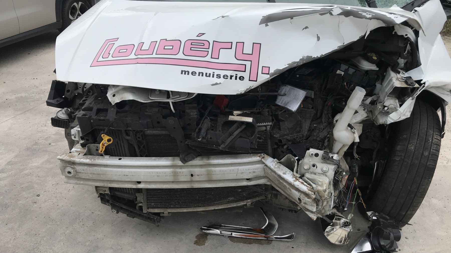 Image FORD TRANSIT COURIER 1