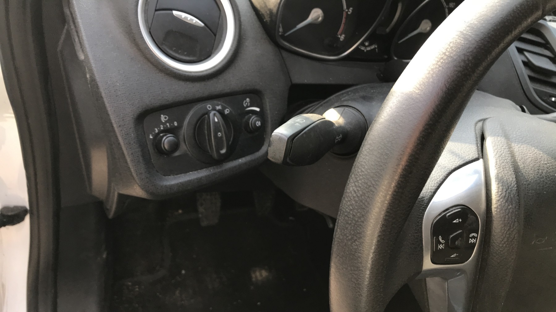 Image FORD FIESTA 6