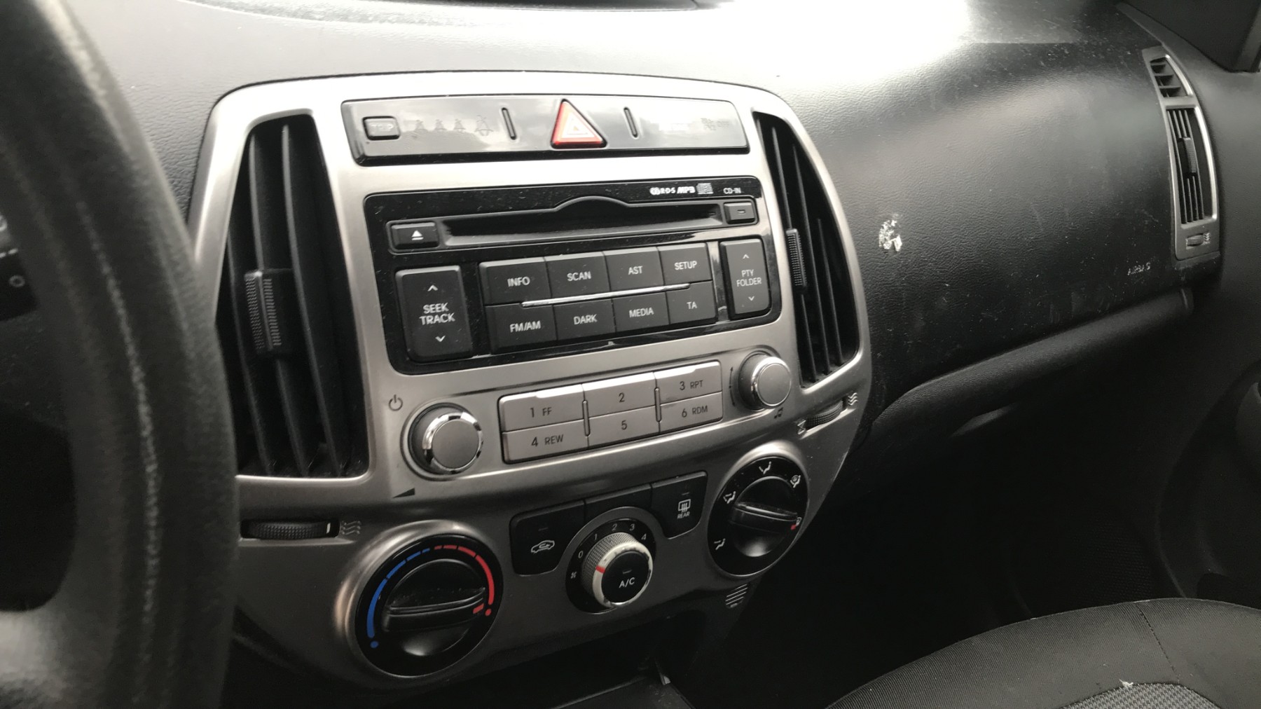 Image HYUNDAI I 20 1