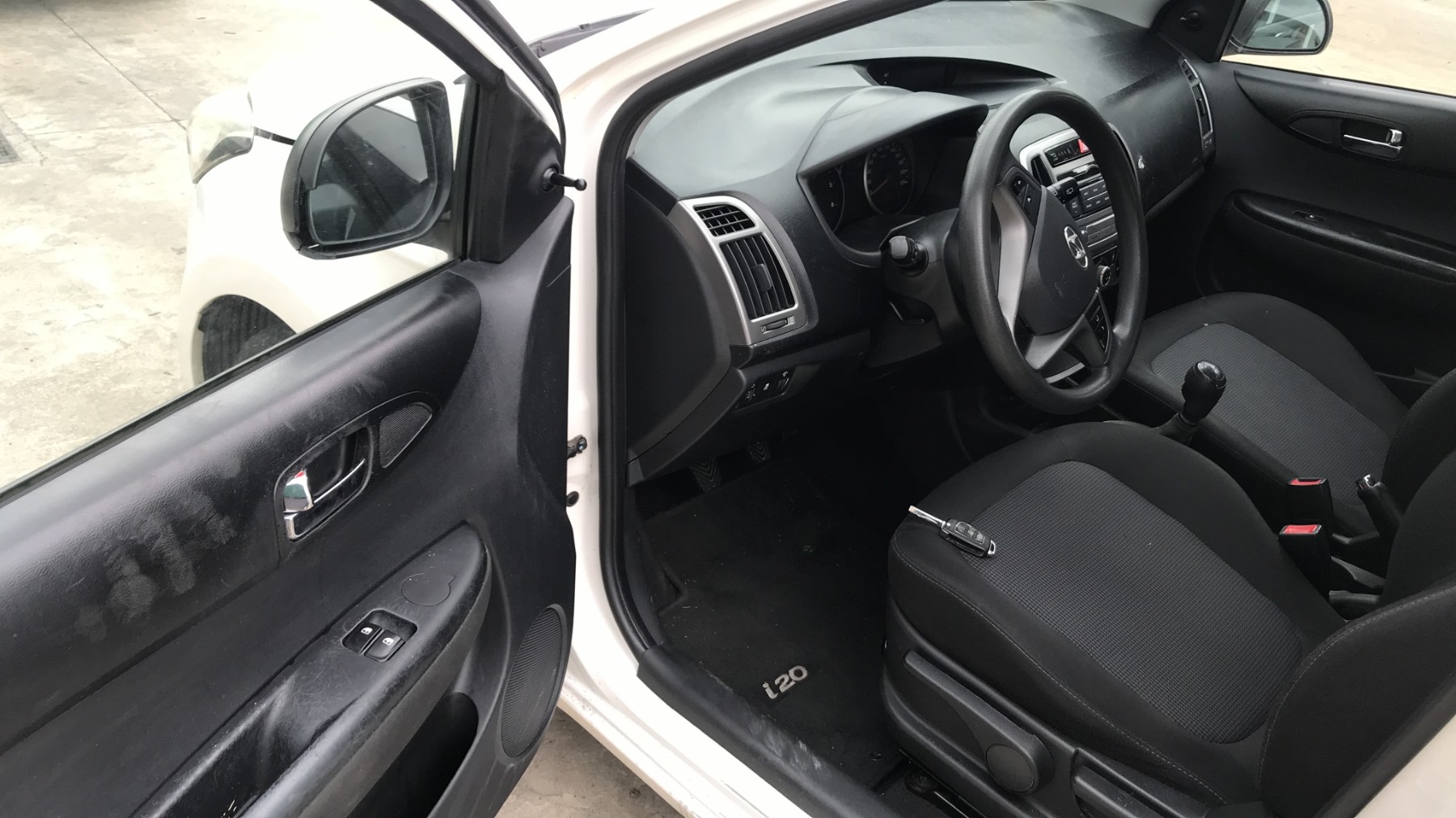 Image HYUNDAI I 20 1