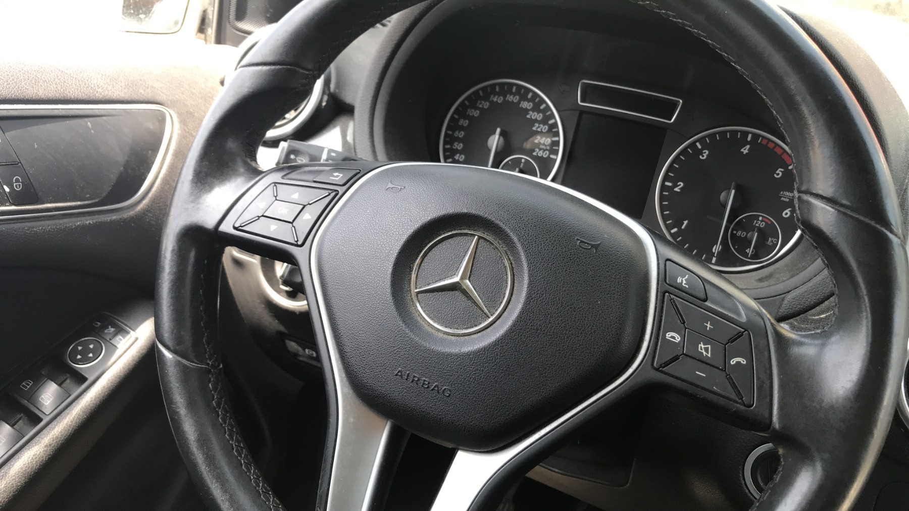 Image MERCEDES CLASSE B 246