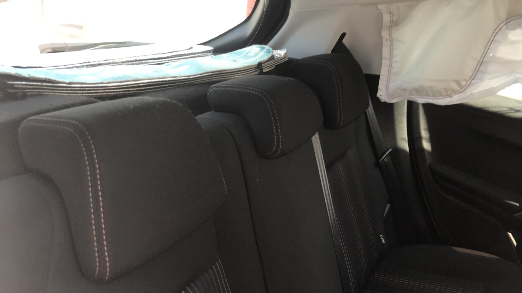 Image PEUGEOT 208 1