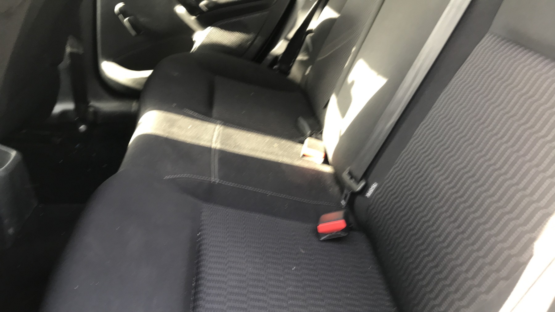 Image PEUGEOT 208 1