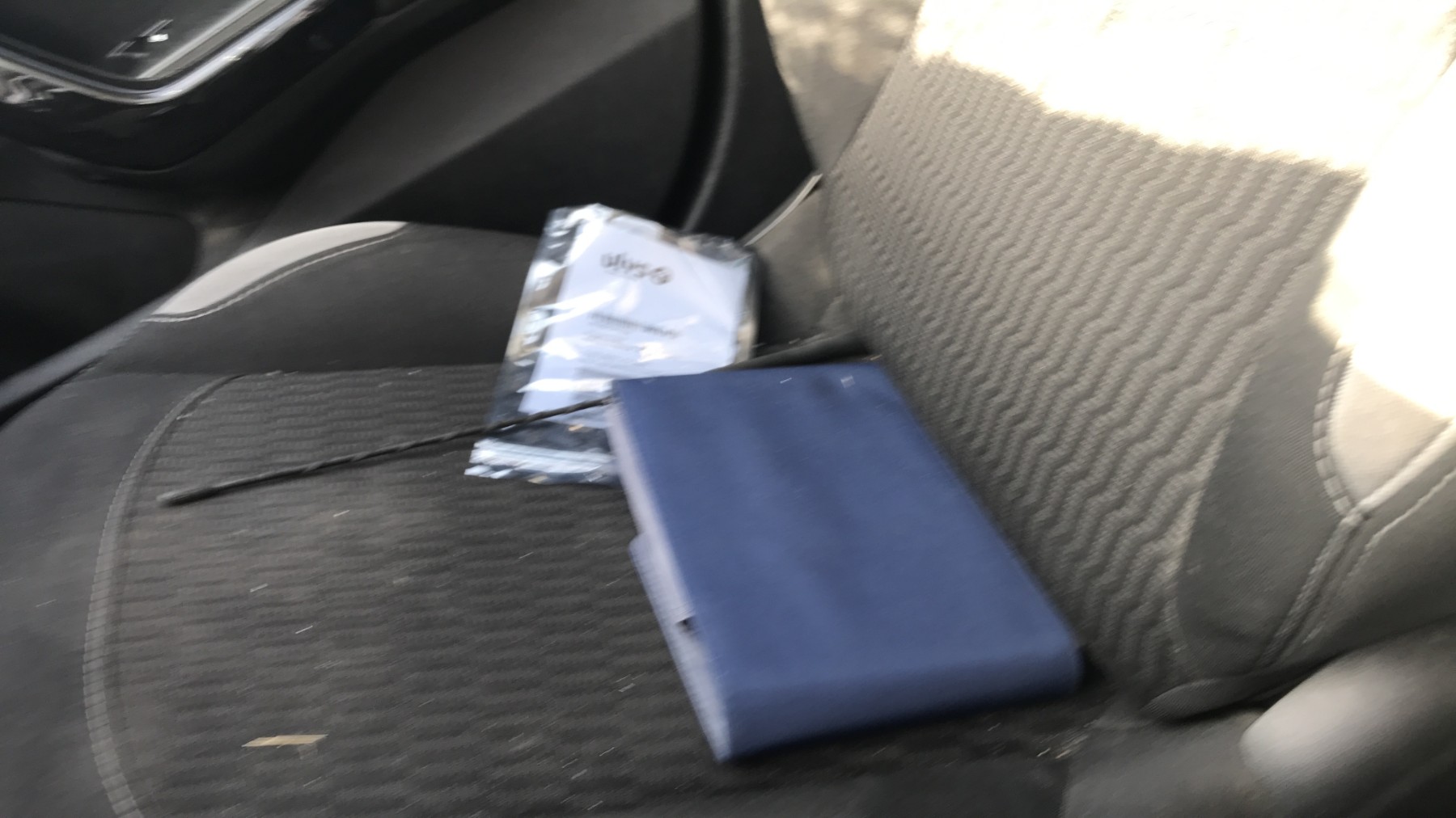 Image PEUGEOT 208 1