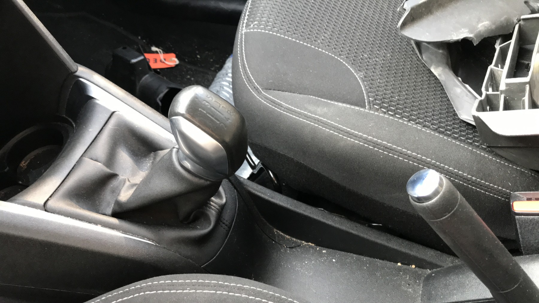 Image PEUGEOT 208 1