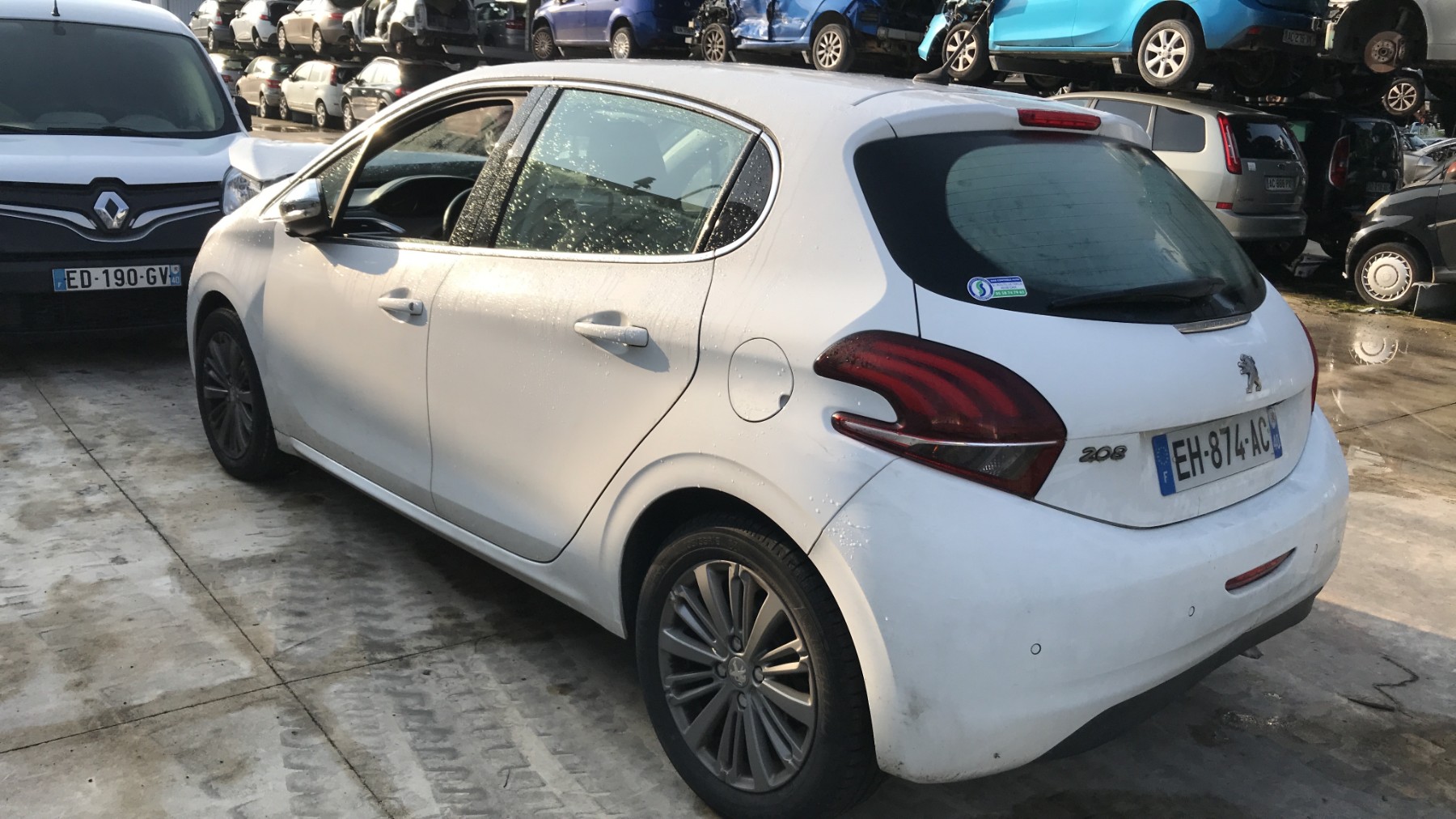 Image PEUGEOT 208 1