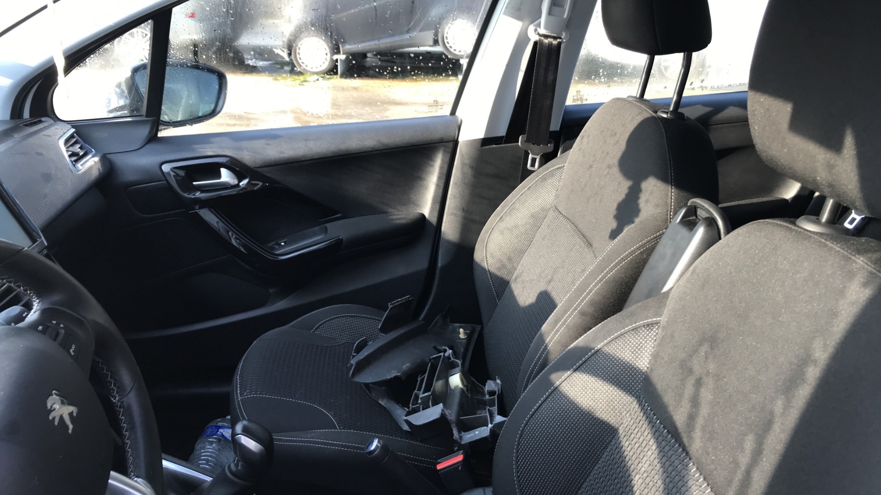 Image PEUGEOT 208 1