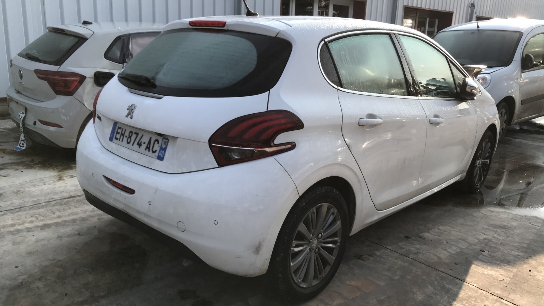 Image PEUGEOT 208 1