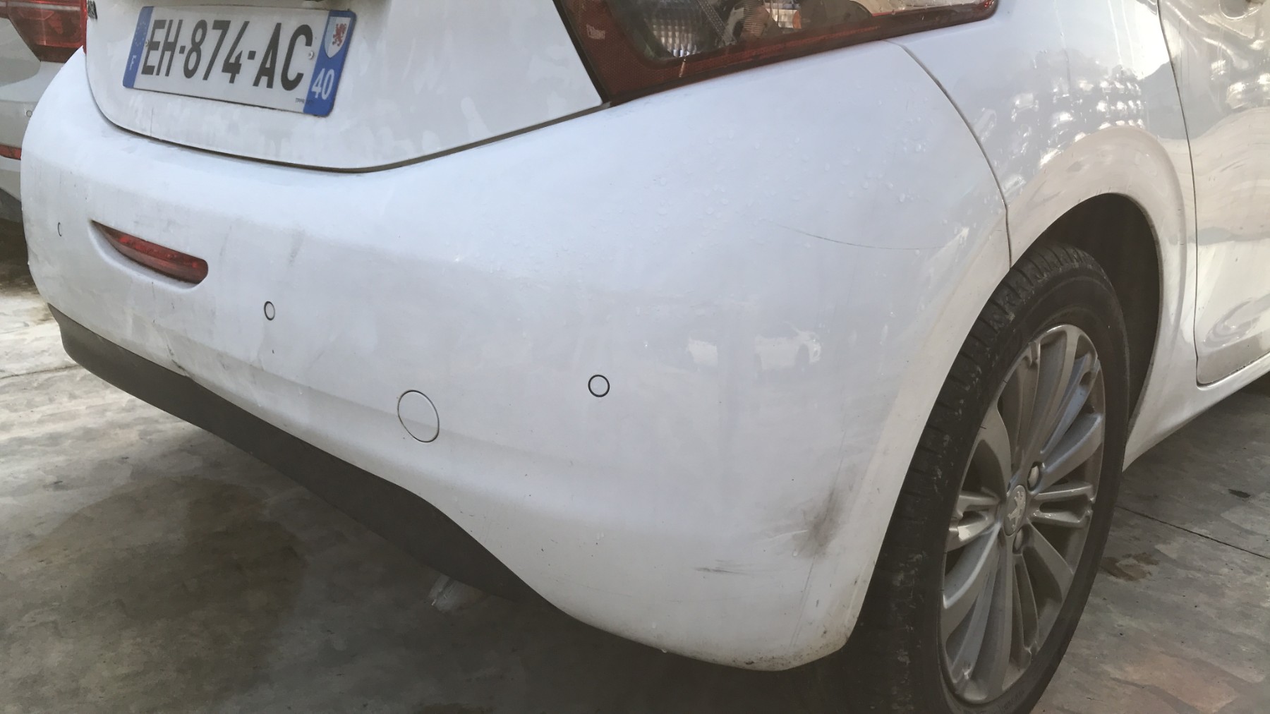 Image PEUGEOT 208 1