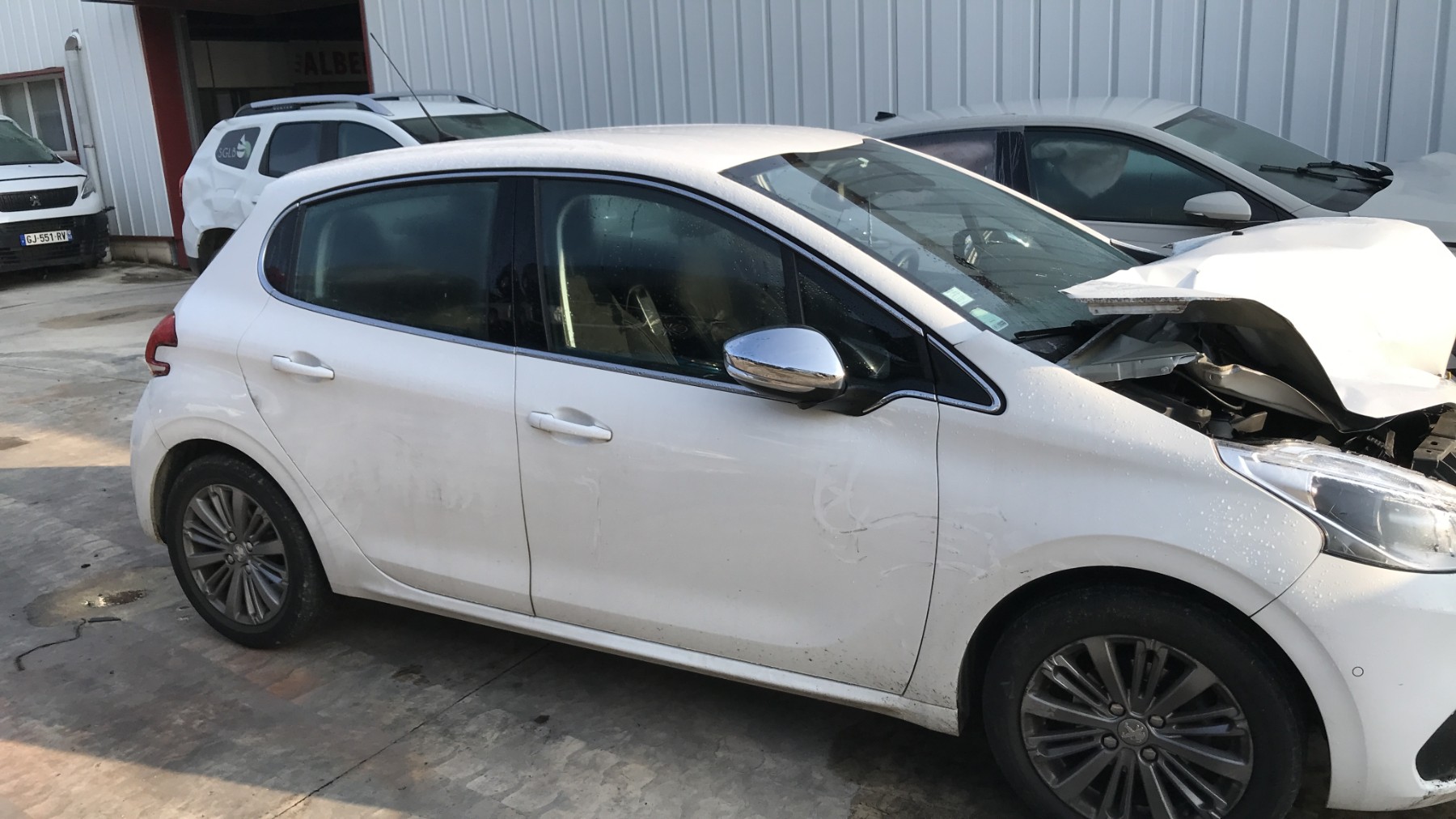 Image PEUGEOT 208 1