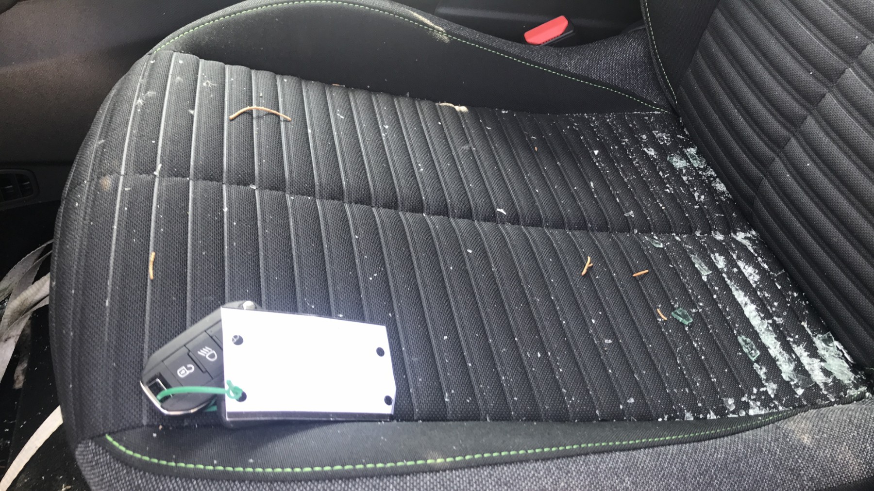 Image PEUGEOT 208 2