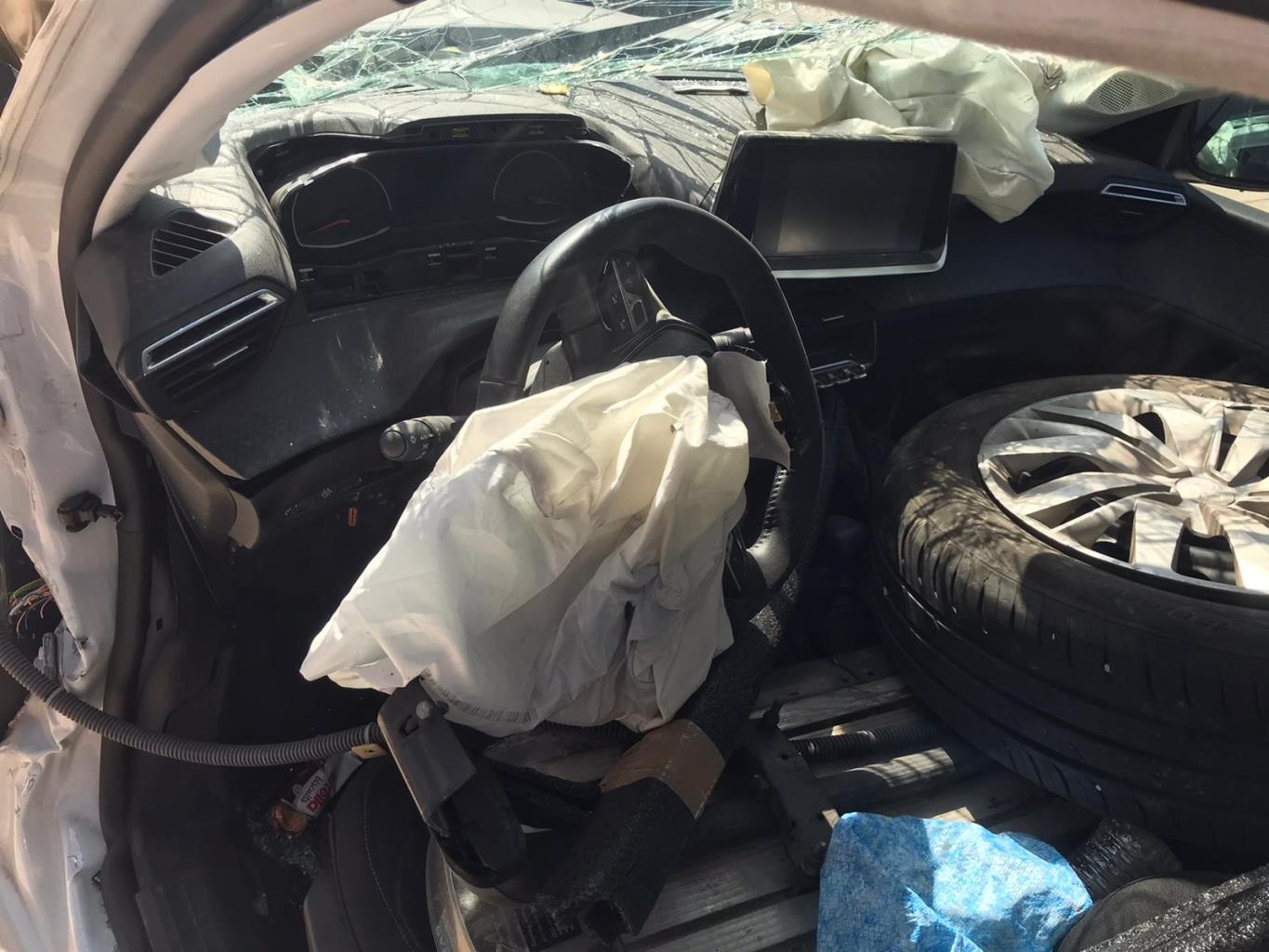 Image PEUGEOT 208 2