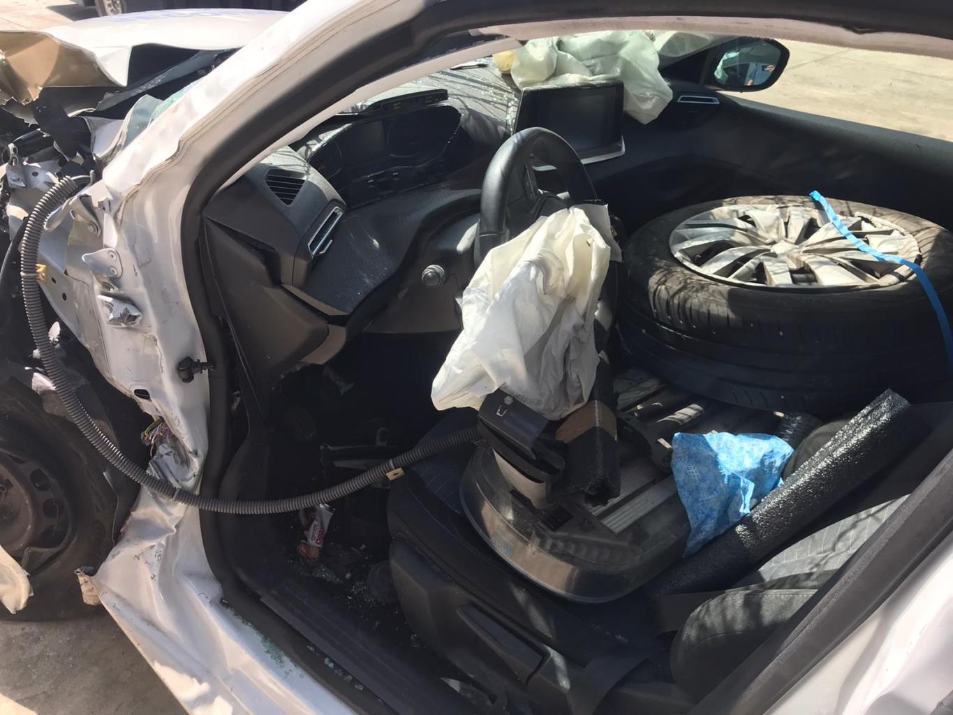 Image PEUGEOT 208 2