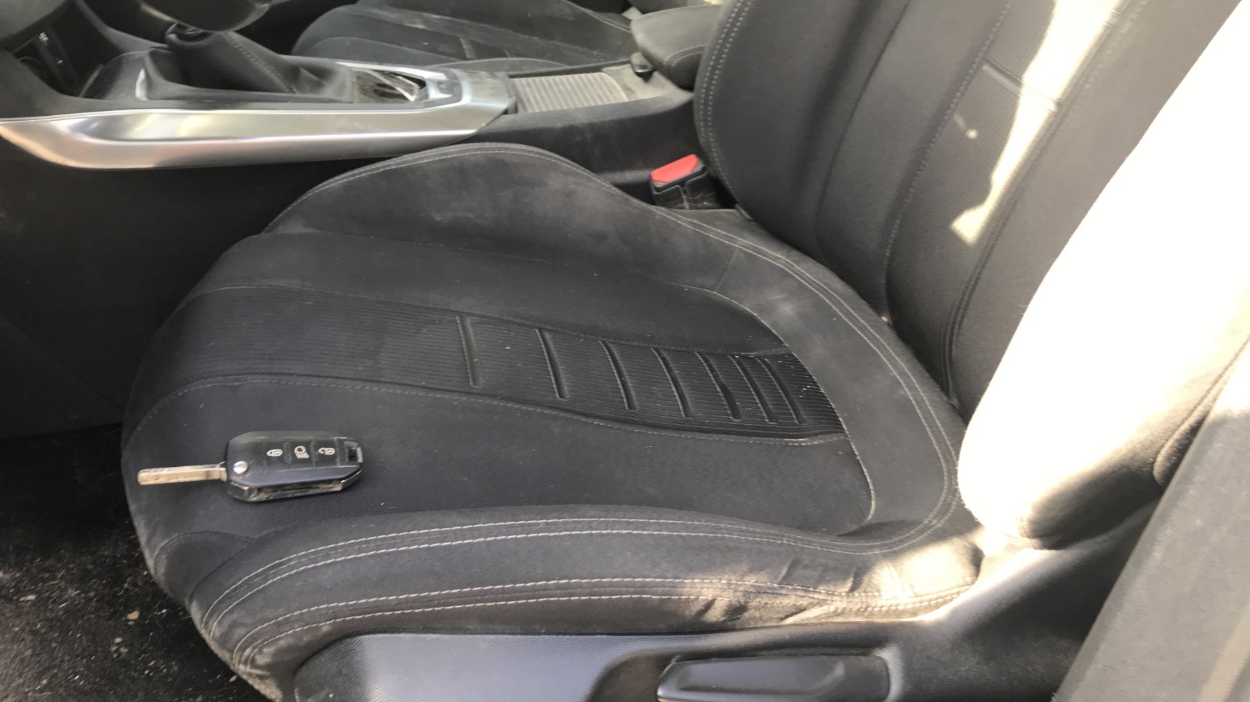 Image PEUGEOT 308 2