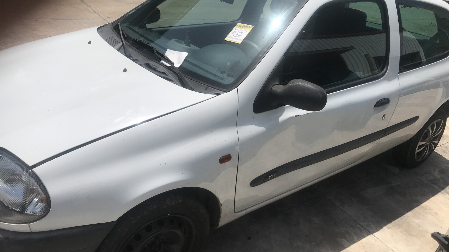 Image RENAULT CLIO 2