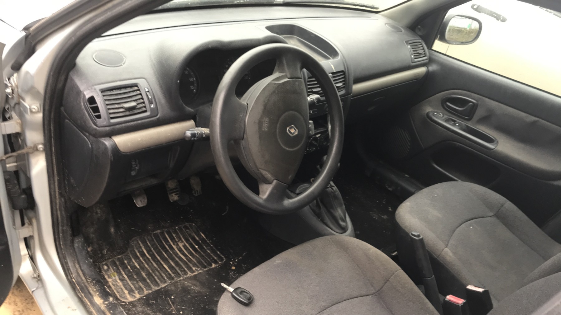 Image RENAULT CLIO 2
