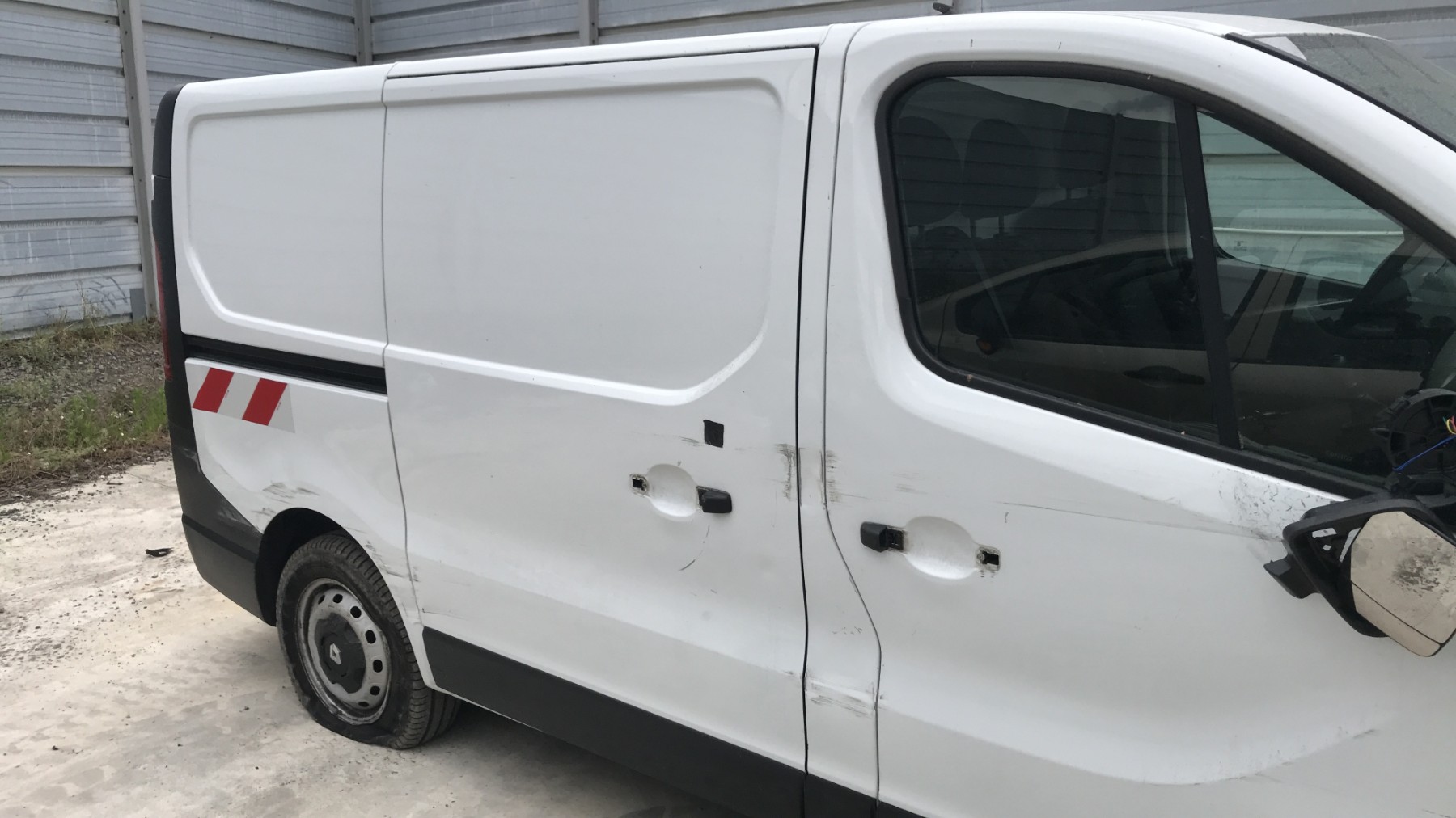 Image RENAULT TRAFIC 3 COURT