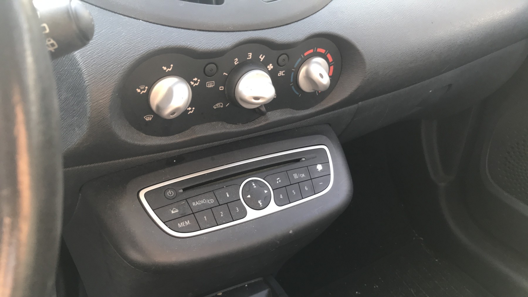 Image RENAULT TWINGO 2