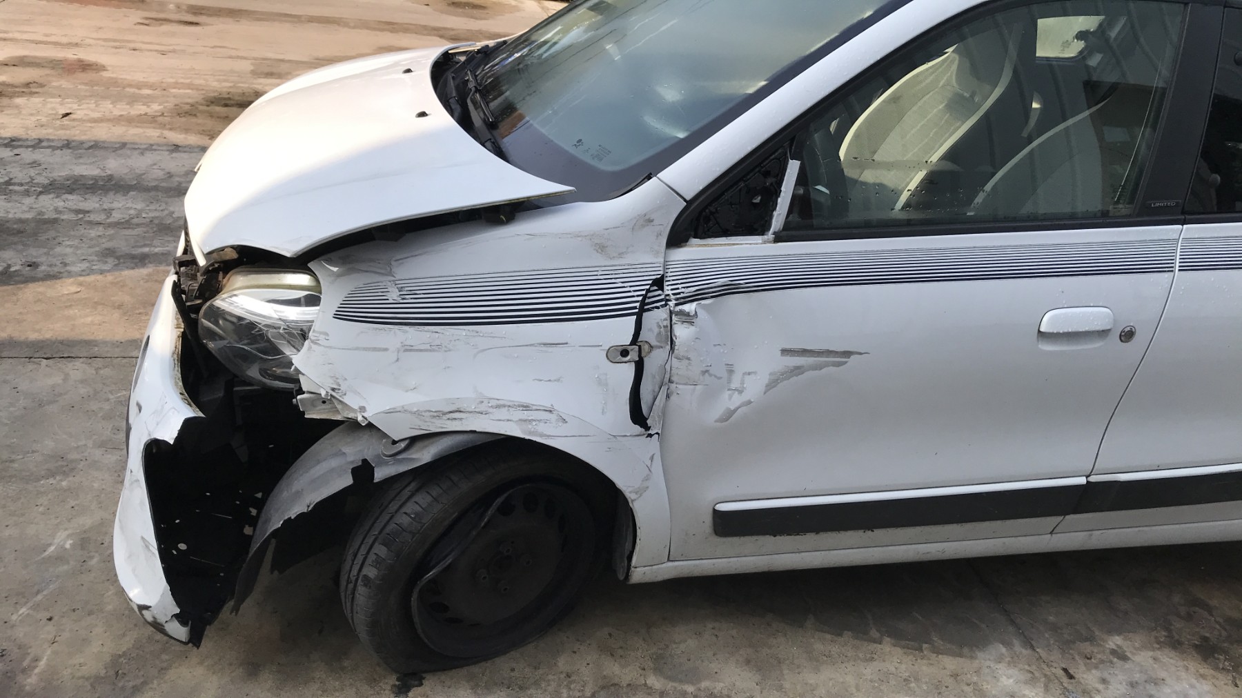 Image RENAULT TWINGO 3