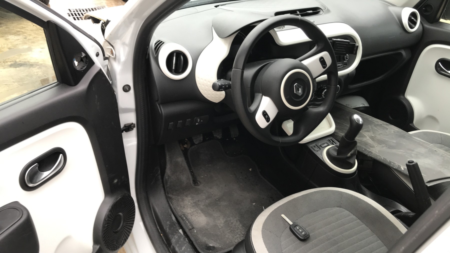 Image RENAULT TWINGO 3