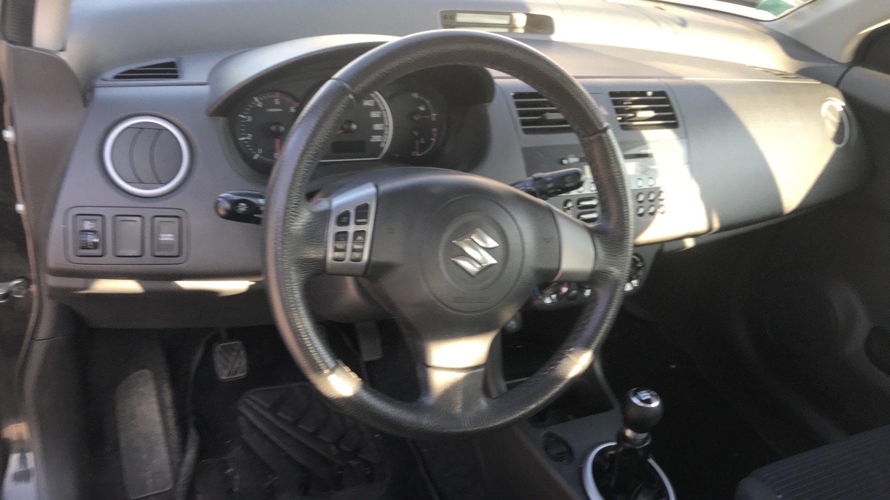 Image SUZUKI SWIFT 3