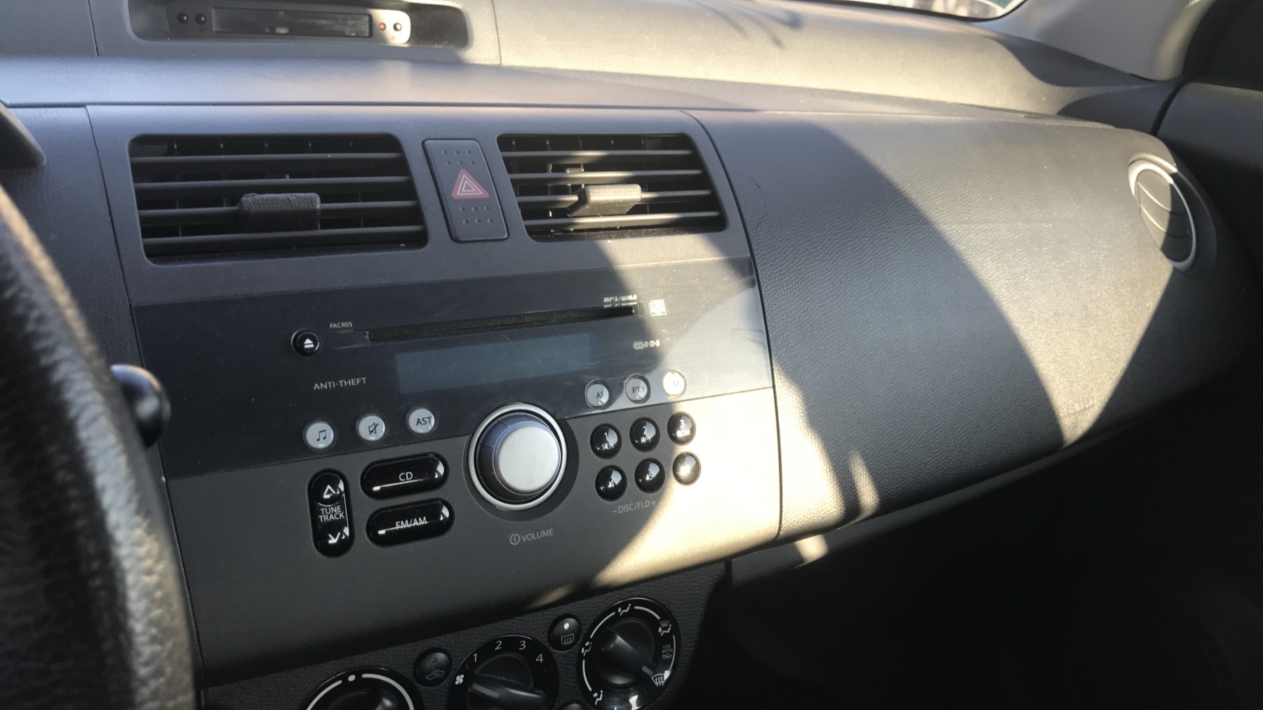 Image SUZUKI SWIFT 3