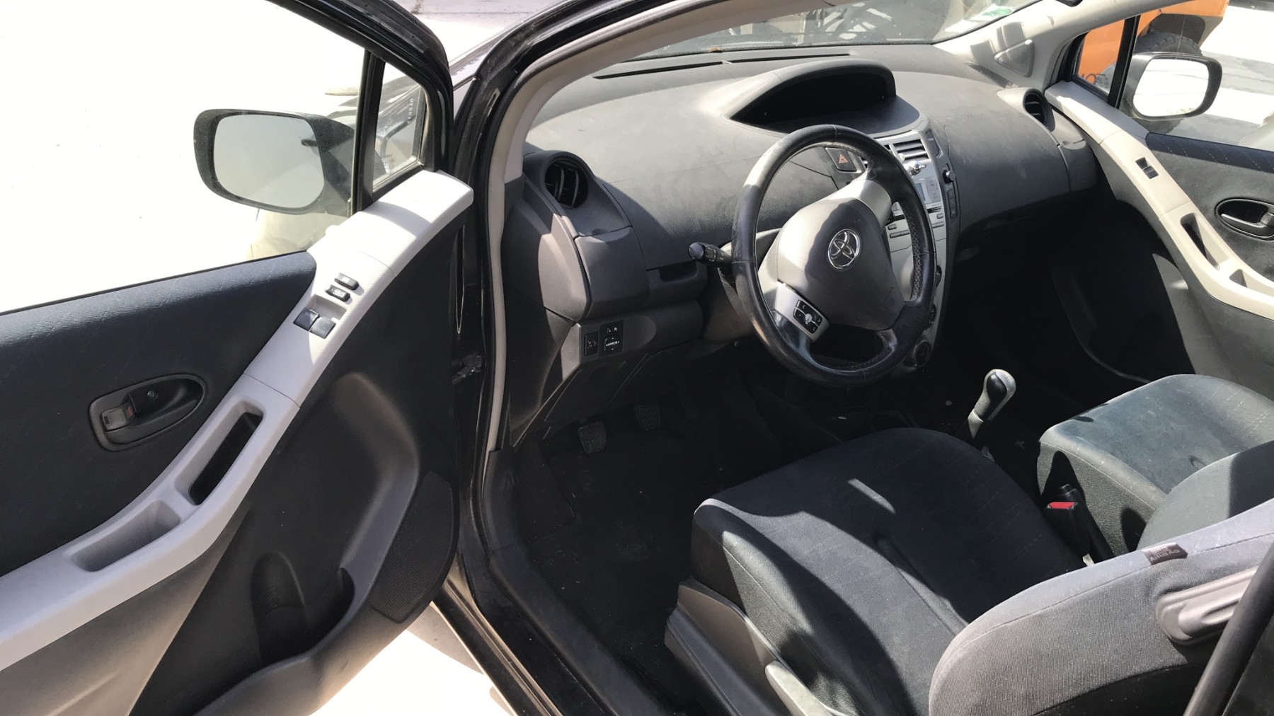Image TOYOTA YARIS 2