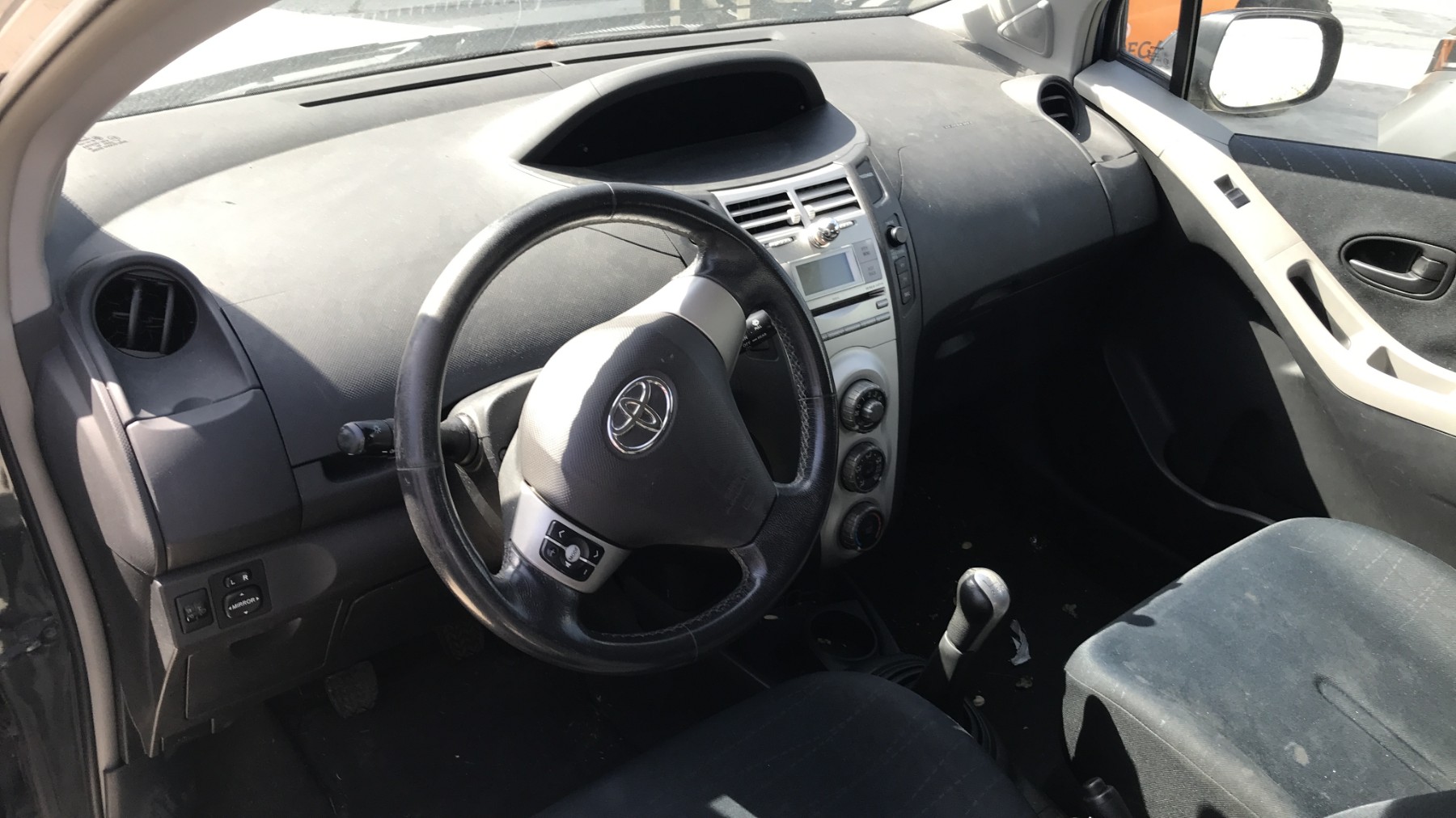 Image TOYOTA YARIS 2