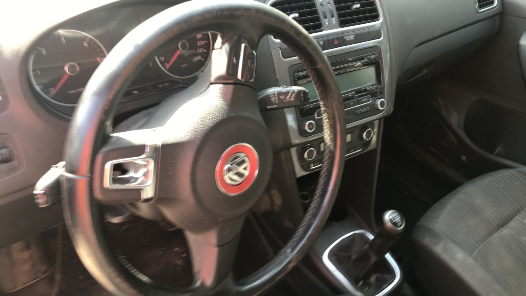 Image VOLKSWAGEN POLO 5