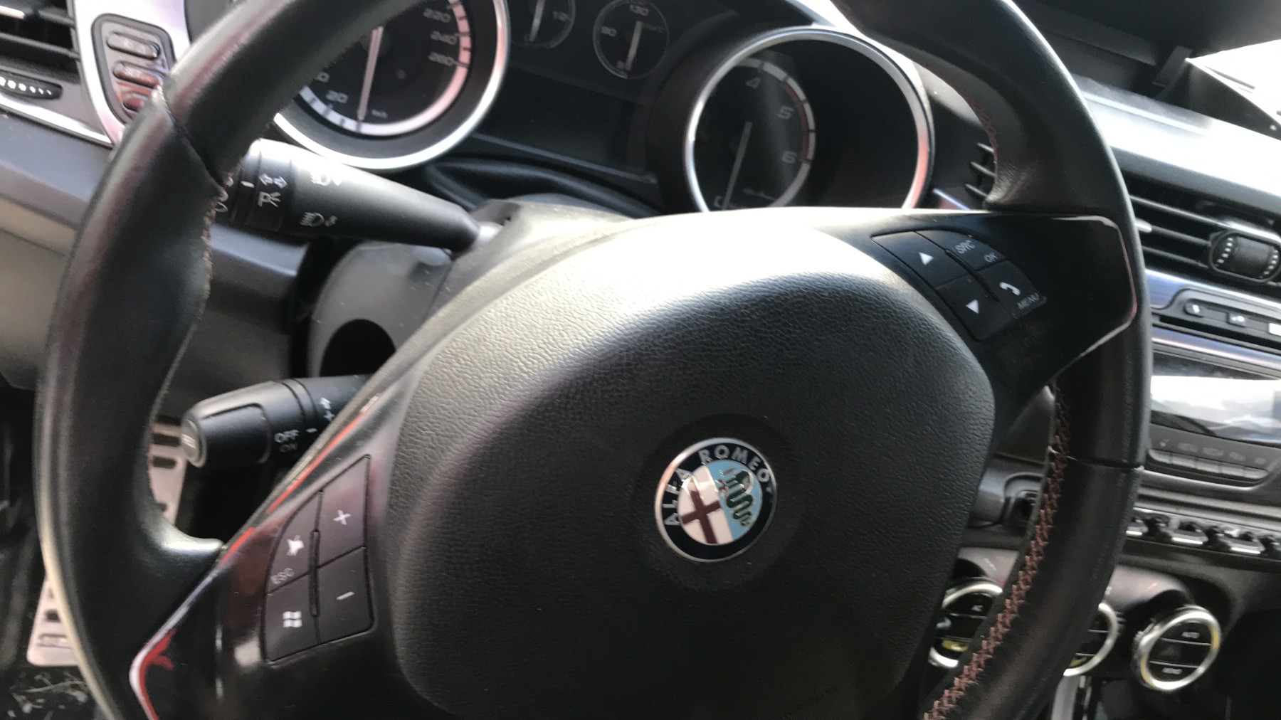 Image ALFA ROMEO GIULIETTA 2