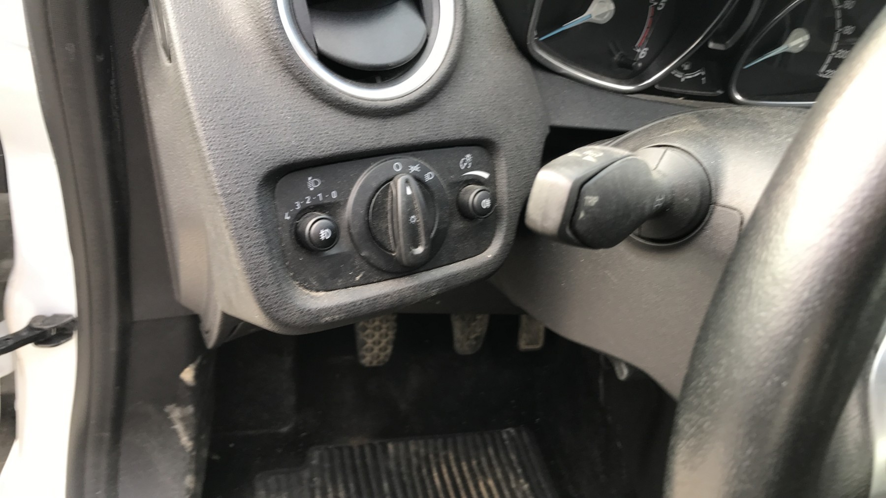 Image FORD FIESTA 6
