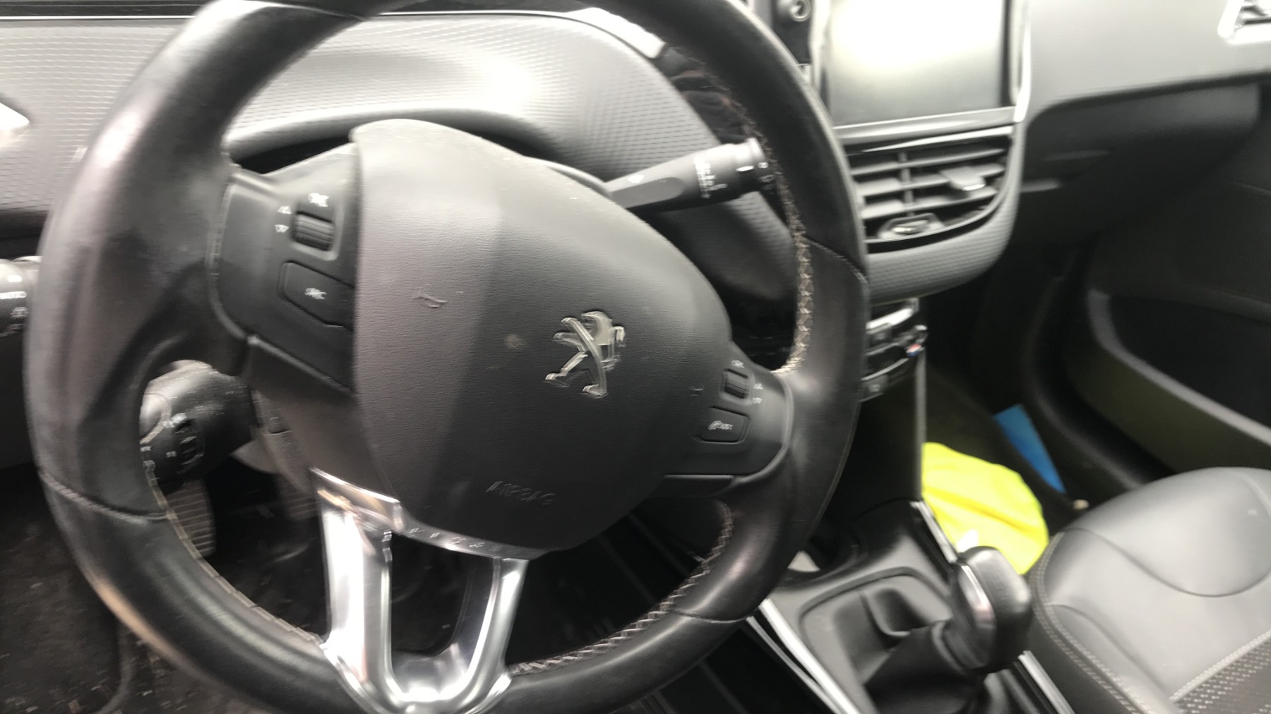 Image PEUGEOT 2008 1