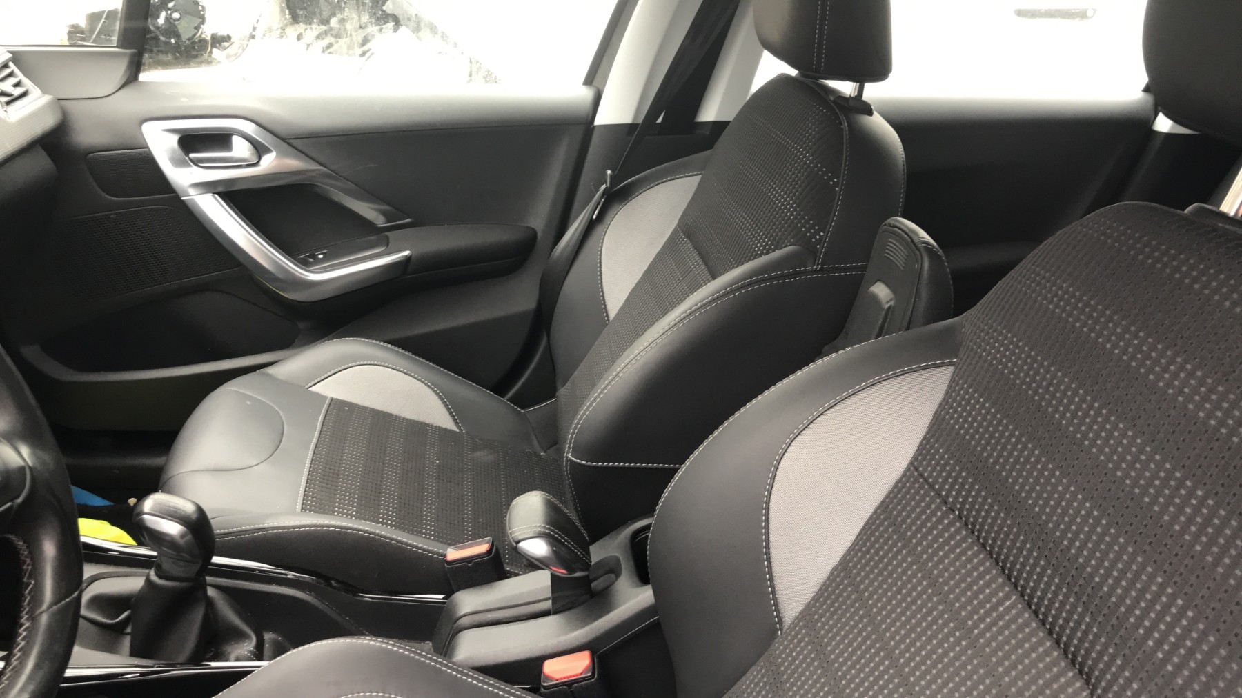Image PEUGEOT 2008 1