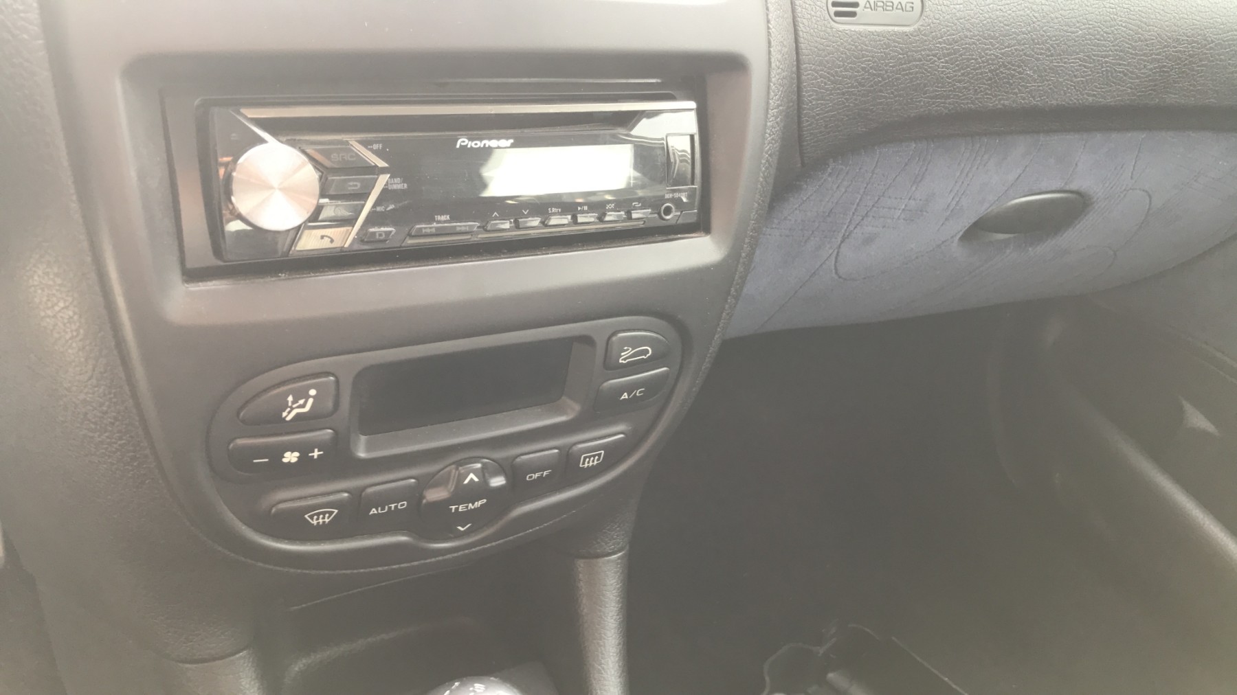 Image PEUGEOT 206