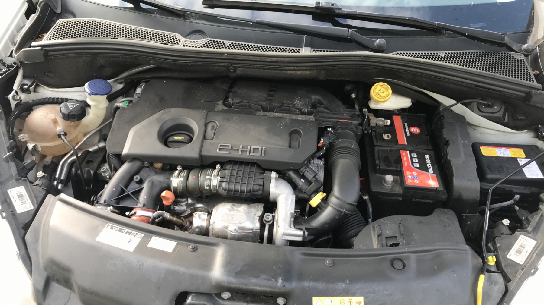 Image PEUGEOT 208 1