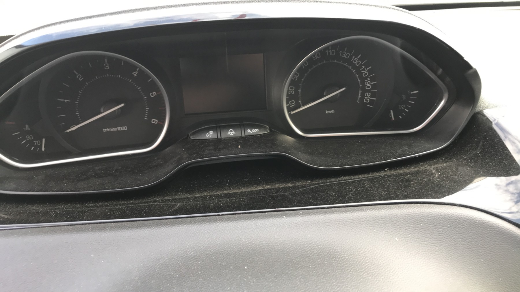 Image PEUGEOT 208 1