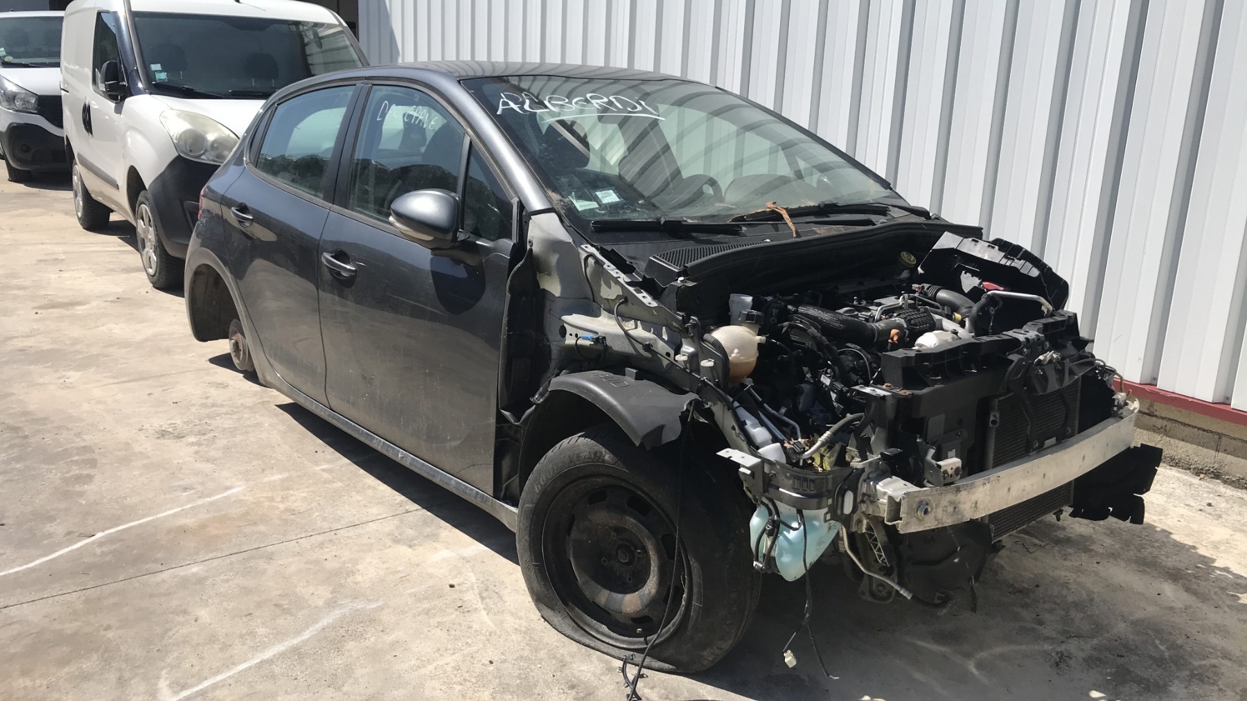 Image PEUGEOT 208 1