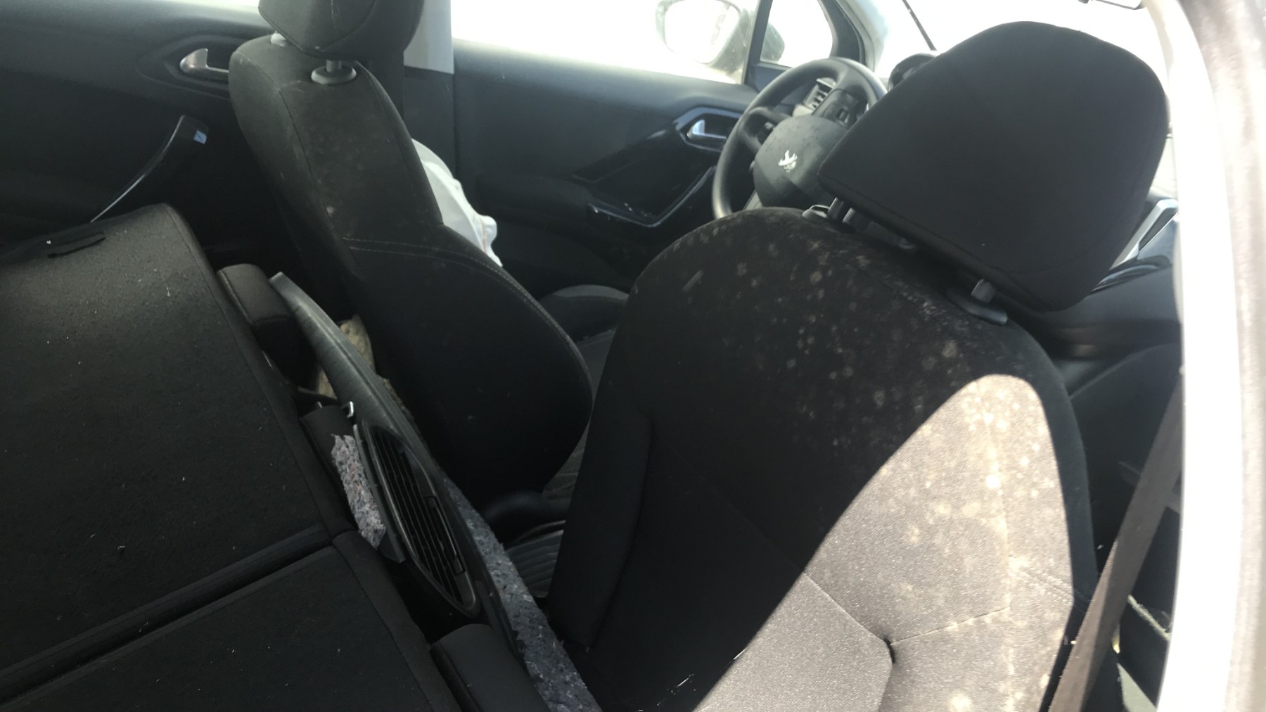 Image PEUGEOT 208 1