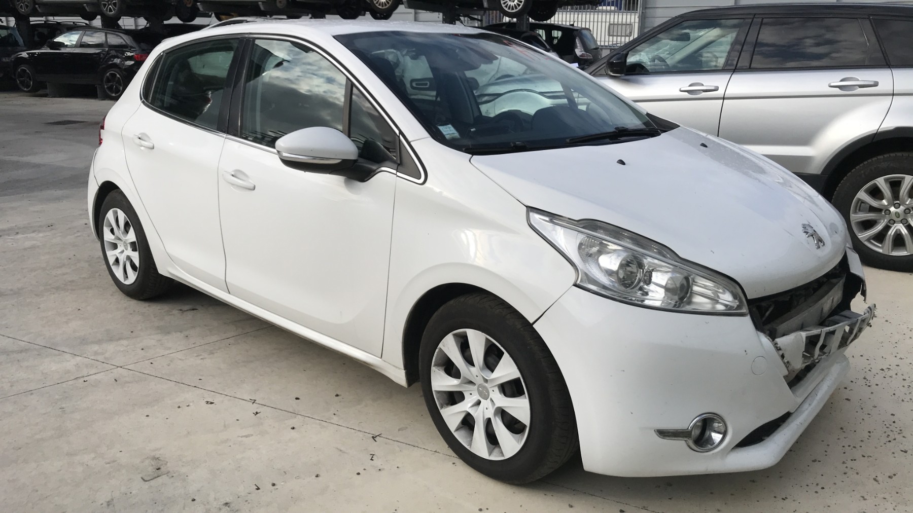 Image PEUGEOT 208 1
