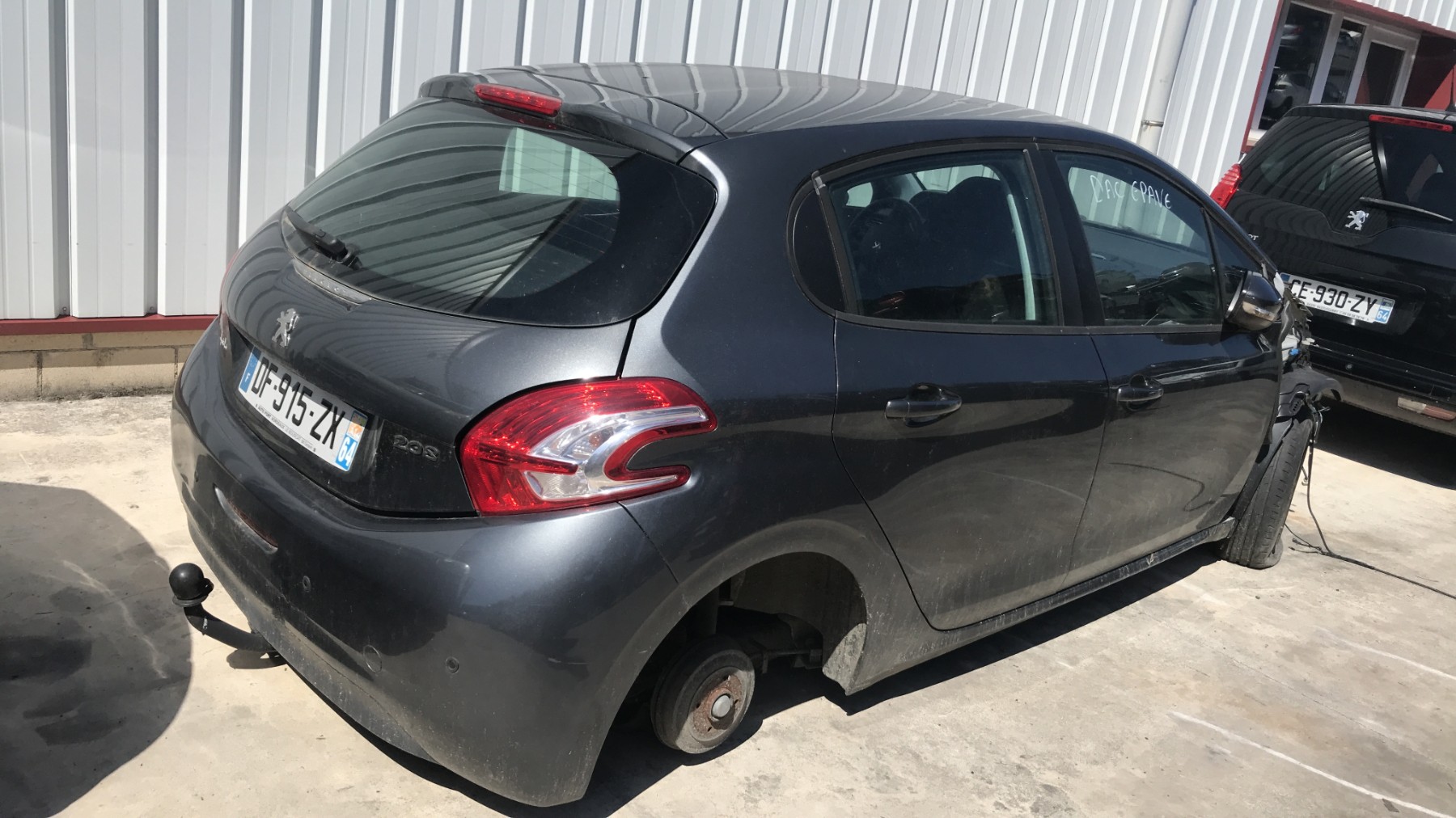 Image PEUGEOT 208 1
