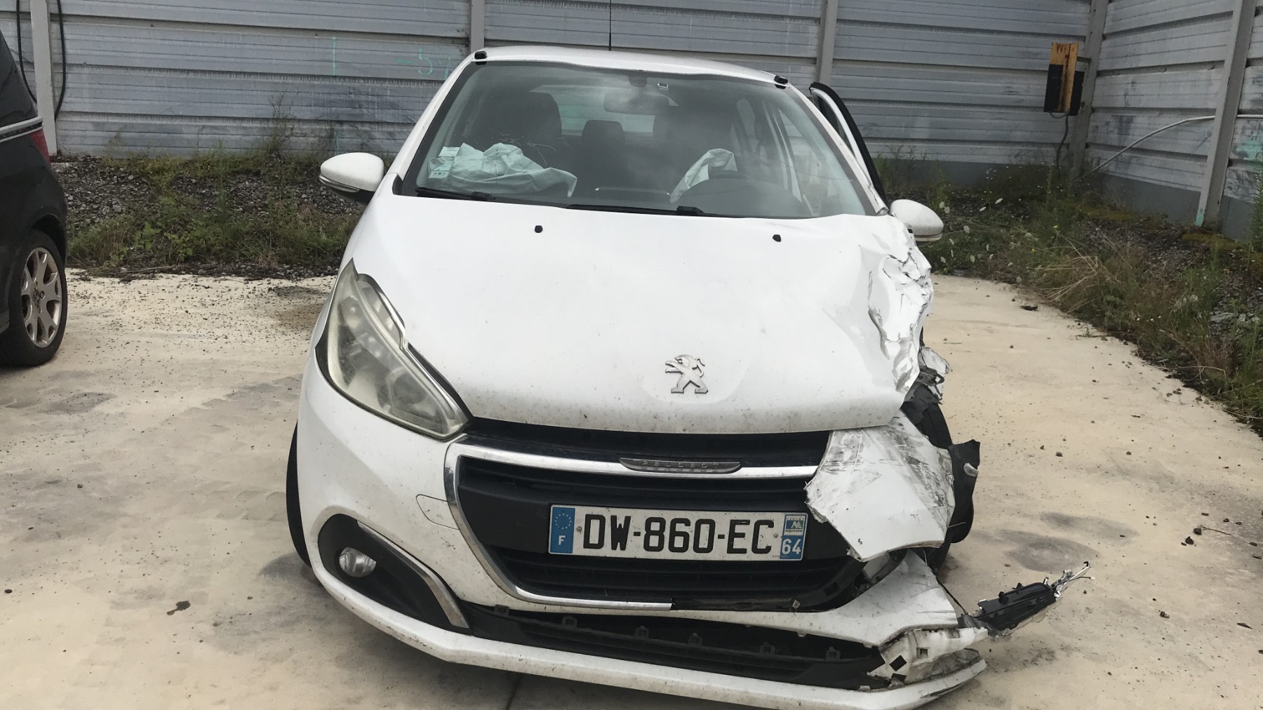 Image PEUGEOT 208 1