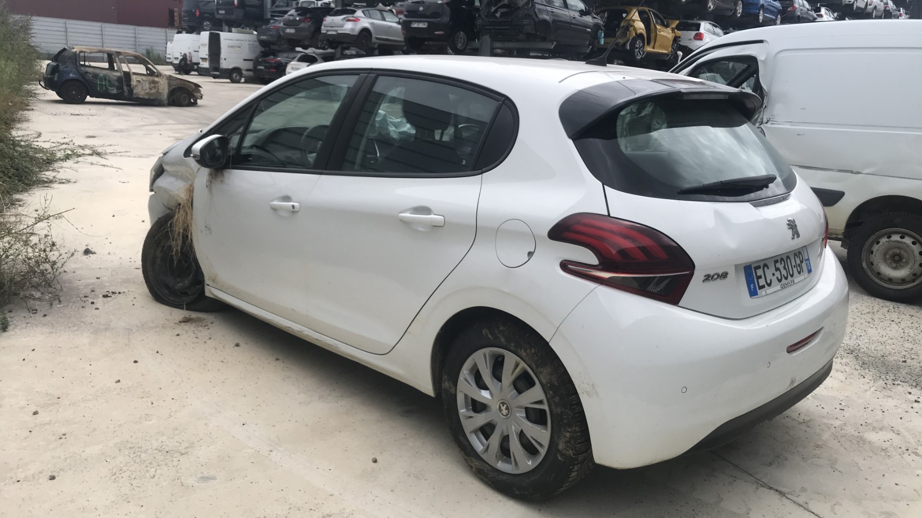Image PEUGEOT 208 1