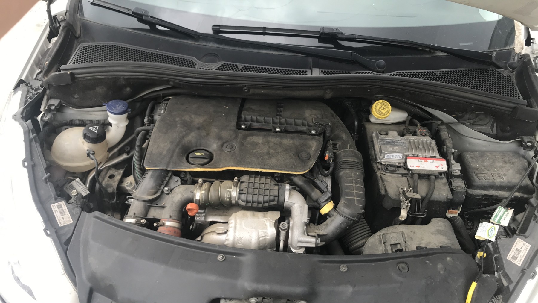 Image PEUGEOT 208 1