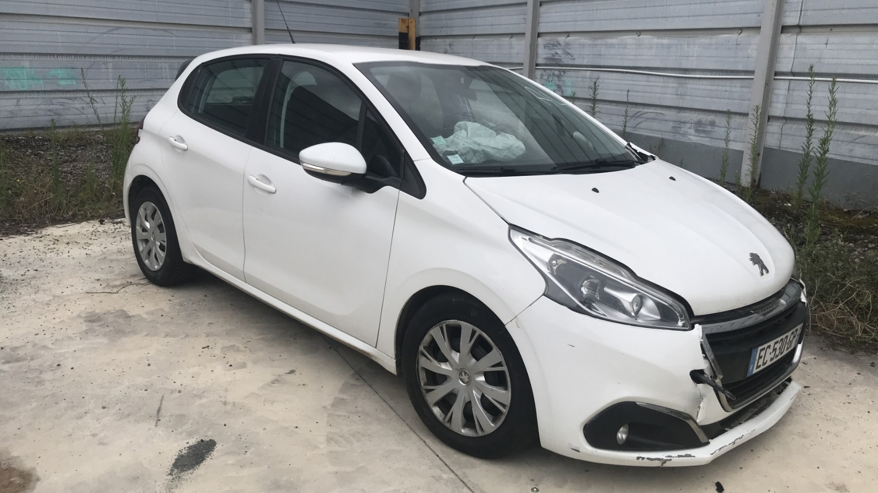 Image PEUGEOT 208 1