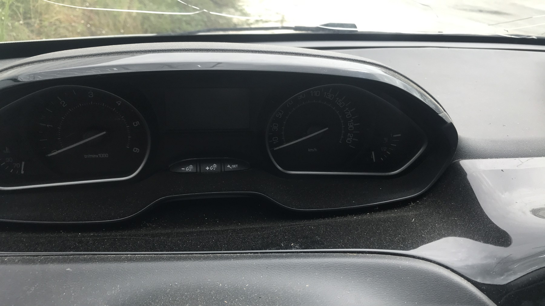 Image PEUGEOT 208 1